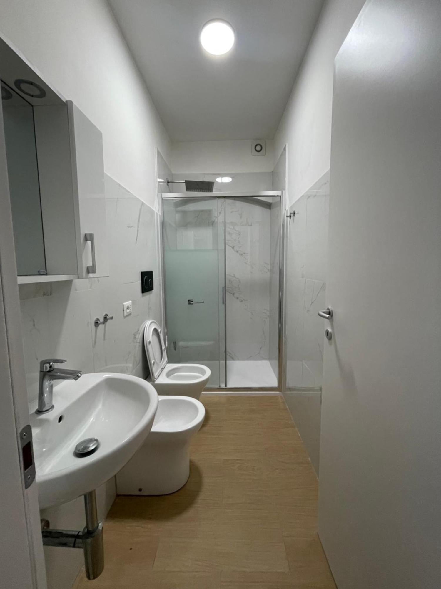 Casa Al Mare Apartment Savona Bagian luar foto